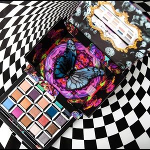 Alice Through The Looking Glass by Urban Decay